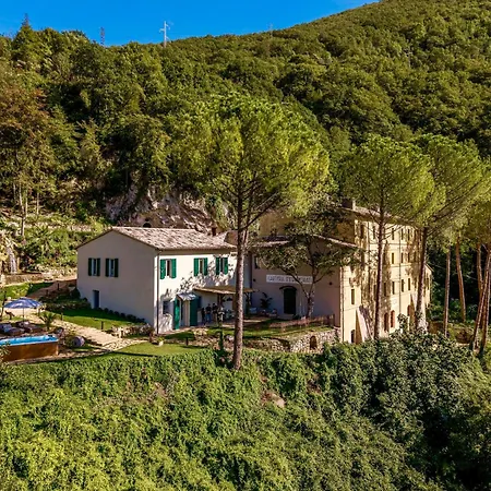 Feriehus With Cave In The Valle Del Menotre