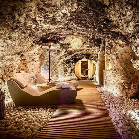 Feriehus With Cave In The Valle Del Menotre *